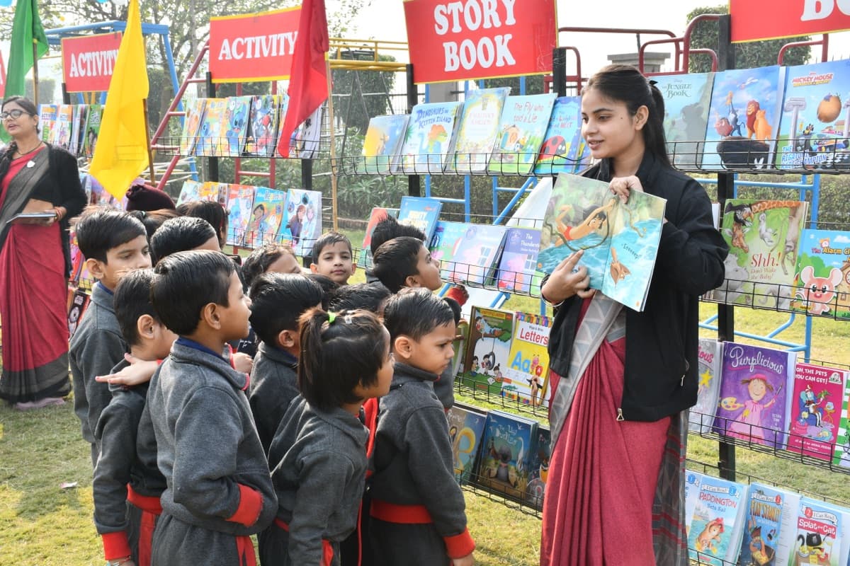 Book Fair Image 6